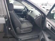 ✅ 2017 Nissan Pathfinder SL • VIN: 5N1DR2MM5HC607078 • Lot: 42188971. Wystawiony na IAAI z przebiegiem 142 753 mil. Bezpłatny archiwum sprzedaży aukcyjnych z USA i szczegółowy raport historii pojazdu na DreamBid. Zdjęcie 5.