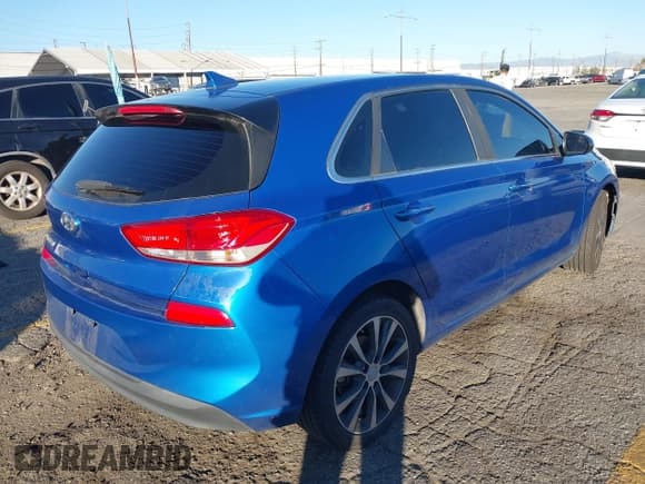 ✅ 2018 Hyundai Elantra • VIN: KMHH35LE7JU025496 • Lot: 43876280. Listed on IAAI with 106,852 mi. Free auction sales archive from the USA and detailed vehicle history report at DreamBid. Image 4.