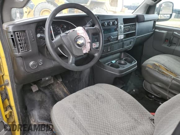 ✅ 2017 Chevrolet Express Cargo • VIN: 1GCWGAFF6H1336863 • Лот: 54411295. Опубликован ранее на Copart с пробегом 267 223 миль. Бесплатный доступ к архиву аукционных продаж из США и подробный отчёт об истории автомобиля на DreamBid. Изображение 8.