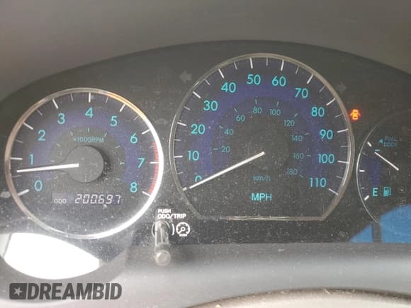 ✅ 2010 Toyota Sienna XLE • VIN: 5TDYK4CC5AS335599 • Лот: 84629605. Опубликован ранее на Copart с пробегом 200 697 миль. Бесплатный доступ к архиву аукционных продаж из США и подробный отчёт об истории автомобиля на DreamBid. Изображение 9.