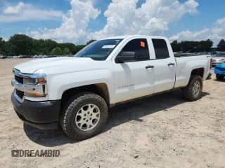2019 Chevrolet Silverado 1500 Work Truck z VIN 2GCVKNEC2K1131485, wystawiony jako Copart lot #61945725 z przebiegiem 167 481 mil mil oraz Szkoda całkowita • Salvage title. Historia ofert i sprzedaży dostępna na DreamBid. Obrazek 1.