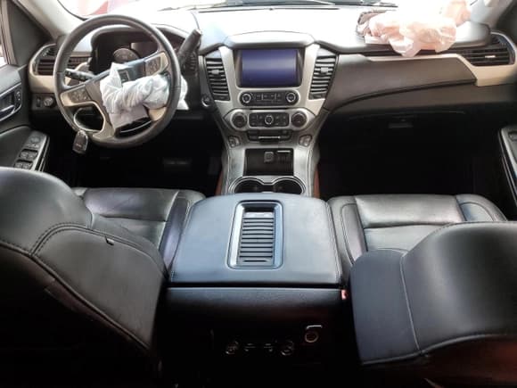 ✅ 2017 GMC Yukon SLT • VIN: 1GKS2BKC0HR380975 • Lot: 85646425. Listed on Copart with Not provided. Free auction sales archive from the USA and detailed vehicle history report at DreamBid. Image 8.