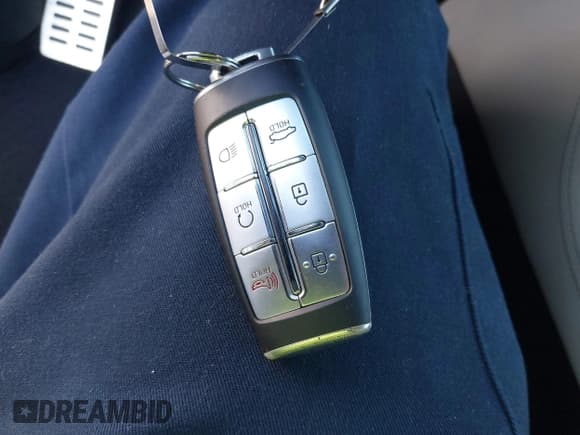 ✅ 2022 Genesis G70 3.3T • VIN: KMTG54TE6NU082865 • Lot: 42816818. Listed on IAAI with 26,352 mi. Free auction sales archive from the USA and detailed vehicle history report at DreamBid. Image 11.