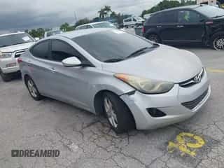 2013 Hyundai Elantra GLS z VIN 5NPDH4AE6DH337941, wystawiony jako IAAI lot #43254788 z przebiegiem 232 174 mil mil oraz . Historia ofert i sprzedaży dostępna na DreamBid. Obrazek 1.