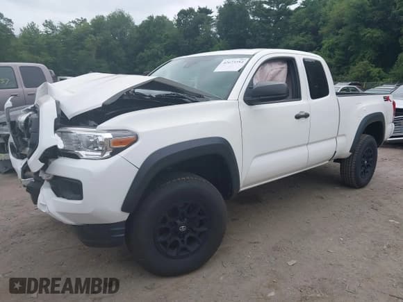 ✅ 2020 Toyota Tacoma SR • VIN: 3TYSX5EN1LT000276 • Lot: 42673254. Listed on IAAI with 57,374 mi. Free auction sales archive from the USA and detailed vehicle history report at DreamBid. Image 2.