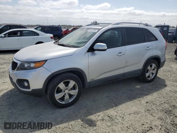 ✅ 2013 Kia Sorento EX • VIN: 5XYKUDA23DG411929 • Lot: 54327335. Listed on Copart with 141,926 mi. Free auction sales archive from the USA and detailed vehicle history report at DreamBid. Image 1.