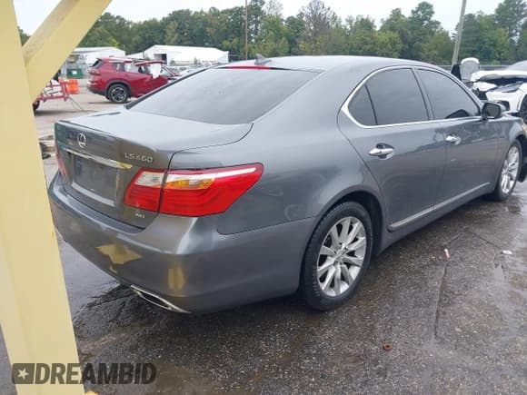 ✅ 2012 Lexus LS 460 • VIN: JTHCL5EFXC5013102 • Lot: 43318690. Listed on IAAI with 180,254 mi. Free auction sales archive from the USA and detailed vehicle history report at DreamBid. Image 4.