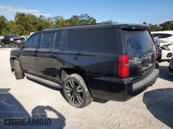 ✅ 2020 Chevrolet Suburban LT • VIN: 1GNSCHKC4LR221954 • Lot: 74828644. Wystawiony na Copart z przebiegiem 163 028 mil. Bezpłatny archiwum sprzedaży aukcyjnych z USA i szczegółowy raport historii pojazdu na DreamBid. Zdjęcie 2.