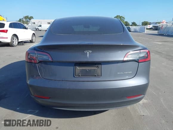 ✅ 2023 Tesla Model 3 Long Range • VIN: 5YJ3E1EB5PF620739 • Lot: 43366517. Wystawiony na IAAI z przebiegiem 34 325 mil. Bezpłatny archiwum sprzedaży aukcyjnych z USA i szczegółowy raport historii pojazdu na DreamBid. Zdjęcie 16.