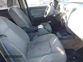 ✅ 2007 Dodge Dakota SLT • VIN: 1D7HE48K67S107608 • Lot: 43728265. Listed on IAAI with 270,878 mi. Free auction sales archive from the USA and detailed vehicle history report at DreamBid. Image 5.