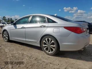 ✅ 2012 Hyundai Sonata SE • VIN: 5NPEC4AC7CH365411 • Лот: 81581775. Опубликован ранее на Copart с пробегом 199 833 миль. Бесплатный доступ к архиву аукционных продаж из США и подробный отчёт об истории автомобиля на DreamBid. Изображение 2.