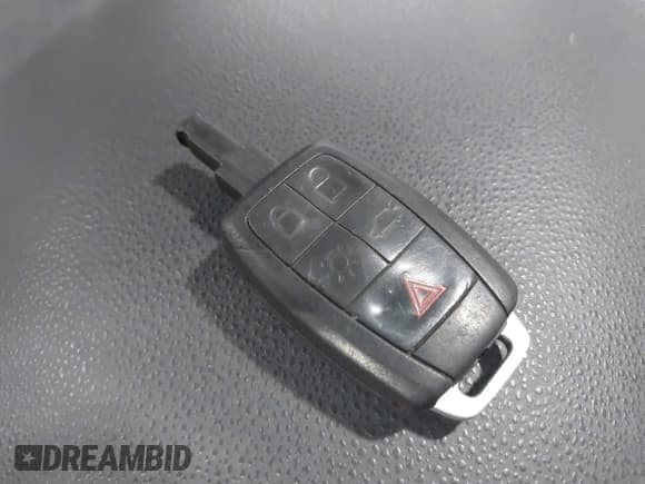 ✅ 2011 Volvo C30 • VIN: YV1672MK3B2193484 • Lot: 41937304. Listed on IAAI with 188,295 mi. Free auction sales archive from the USA and detailed vehicle history report at DreamBid. Image 11.