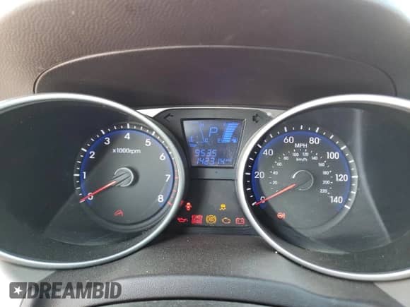 2015 Hyundai Tucson SE with VIN KM8JU3AG1FU054782, listed as a Copart auction lot 63942353 with 142,314 mi miles and . Bid and sale history available at DreamBid. Image 9.