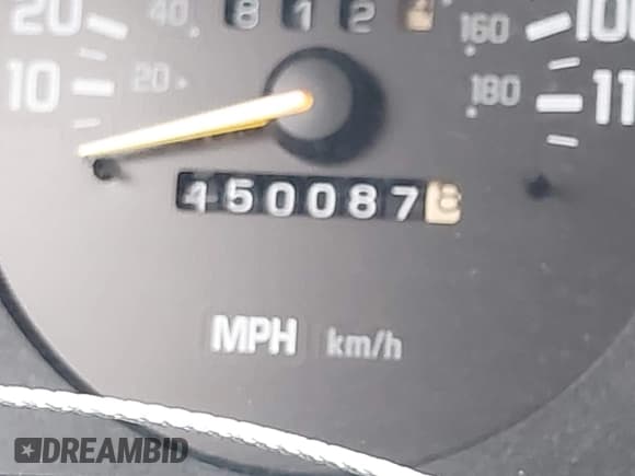 ✅ 1999 Chevrolet Monte Carlo LS • VIN: 2G1WW12M4X9160079 • Lot: 42936708. Listed on IAAI with 450,087 mi. Free auction sales archive from the USA and detailed vehicle history report at DreamBid. Image 7.