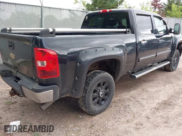 ✅ 2011 Chevrolet Silverado 2500HD LT • VIN: 1GC1KXCG4BF250762 • Лот: 42754053. Опубликован ранее на IAAI с пробегом 137 841 миль. Бесплатный доступ к архиву аукционных продаж из США и подробный отчёт об истории автомобиля на DreamBid. Изображение 4.