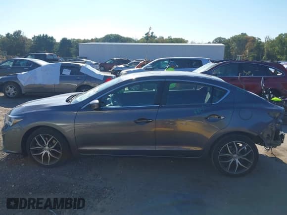 ✅ 2019 Acura ILX Premium • VIN: 19UDE2F74KA014422 • Lot: 43222605. Wystawiony na IAAI z przebiegiem 28 690 mil. Bezpłatny archiwum sprzedaży aukcyjnych z USA i szczegółowy raport historii pojazdu na DreamBid. Zdjęcie 15.