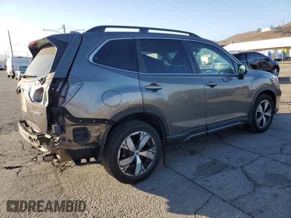 ✅ 2019 Subaru Forester Limited • VIN: JF2SKAUC2KH500955 • Лот: 82579345. Опубликован ранее на Copart с пробегом 127 939 миль. Бесплатный доступ к архиву аукционных продаж из США и подробный отчёт об истории автомобиля на DreamBid. Изображение 3.