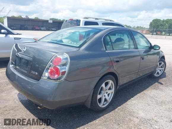 ✅ 2005 Nissan Altima 2.5 • VIN: 1N4AL11D95C384973 • Lot: 42893158. Listed on IAAI with Not provided. Free auction sales archive from the USA and detailed vehicle history report at DreamBid. Image 4.