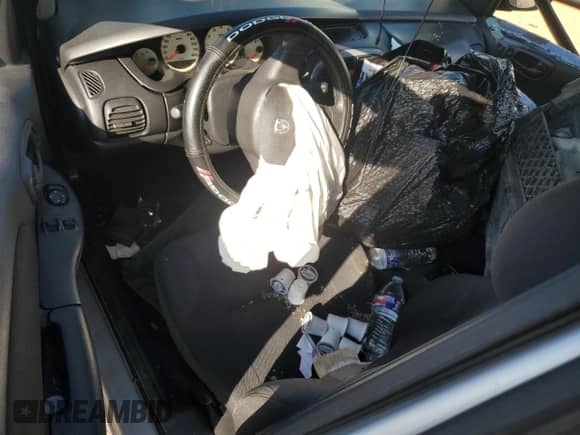 2003 Dodge Neon SXT z VIN 1B3ES56C83D106967, wystawiony jako Copart lot #62285514 z przebiegiem Nie podano mil oraz Szkoda całkowita • Salvage title. Historia ofert i sprzedaży dostępna na DreamBid. Obrazek 8.