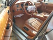 ✅ 2010 Bentley Flying Spur • VIN: SCBBR9ZA1AC063058 • Lot: 58382435. Wystawiony na Copart z przebiegiem Nie podano. Bezpłatny archiwum sprzedaży aukcyjnych z USA i szczegółowy raport historii pojazdu na DreamBid. Zdjęcie 8.