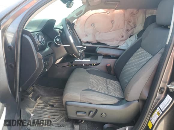 ✅ 2020 Toyota Tundra SR5 • VIN: 5TFDY5F11LX952962 • Lot: 80854685. Listed on Copart with 108,524 mi. Free auction sales archive from the USA and detailed vehicle history report at DreamBid. Image 7.