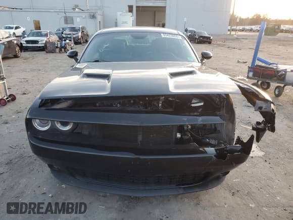 ✅ 2017 Dodge Challenger R/T • VIN: 2C3CDZBT9HH558180 • Lot: 93423055. Listed on Copart with 87,493 mi. Free auction sales archive from the USA and detailed vehicle history report at DreamBid. Image 5.