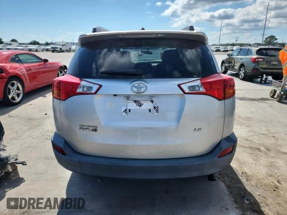 ✅ 2014 Toyota RAV4 LE • VIN: 2T3ZFREV4EW081490 • Lot: 86130185. Listed on Copart with 183,875 mi. Free auction sales archive from the USA and detailed vehicle history report at DreamBid. Image 6.