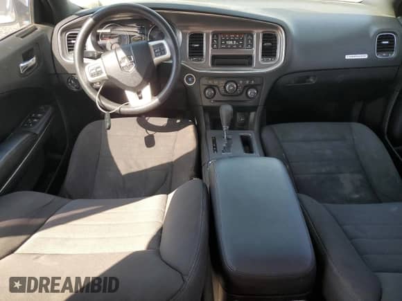 ✅ 2012 Dodge Charger SE • VIN: 2C3CDXBG6CH202916 • Lot: 82659015. Wystawiony na Copart z przebiegiem 236 826 mil. Bezpłatny archiwum sprzedaży aukcyjnych z USA i szczegółowy raport historii pojazdu na DreamBid. Zdjęcie 8.