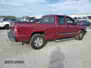 ✅ 2005 Chevrolet Silverado 1500 LS • VIN: 2GCEC19V351284558 • Lot: 70009574. Wystawiony na Copart z przebiegiem 114 355 mil mil. Skorzystaj z bezpłatnego archiwum sprzedaży aukcyjnych z USA i zobacz szczegółowy raport historii pojazdu na DreamBid. Zdjęcie 3.