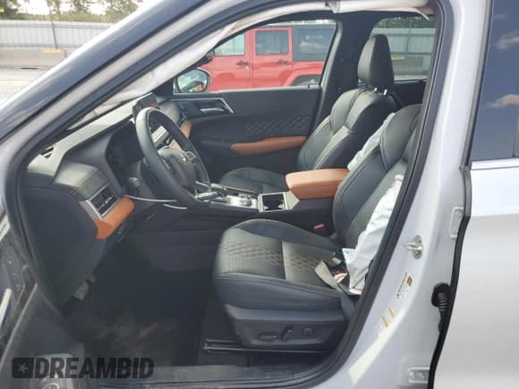 ✅ 2022 Mitsubishi Outlander SEL • VIN: JA4J4VA87NZ088813 • Lot: 70878455. Listed on Copart with 21,451 mi. Free auction sales archive from the USA and detailed vehicle history report at DreamBid. Image 7.