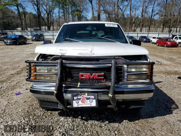 ✅ 1997 GMC Yukon • VIN: 1GKEK13R0VJ747359 • Lot: 48301095. Listed on Copart with 272,417 mi. Free auction sales archive from the USA and detailed vehicle history report at DreamBid. Image 5.