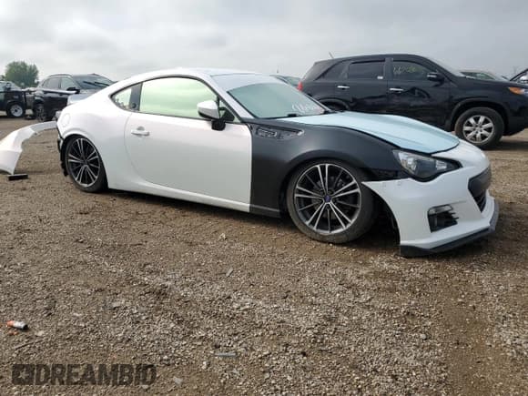 ✅ 2014 Subaru BRZ Limited • VIN: JF1ZCAC14E9602790 • Lot: 66273965. Listed on Copart with 45,019 mi. Free auction sales archive from the USA and detailed vehicle history report at DreamBid. Image 4.