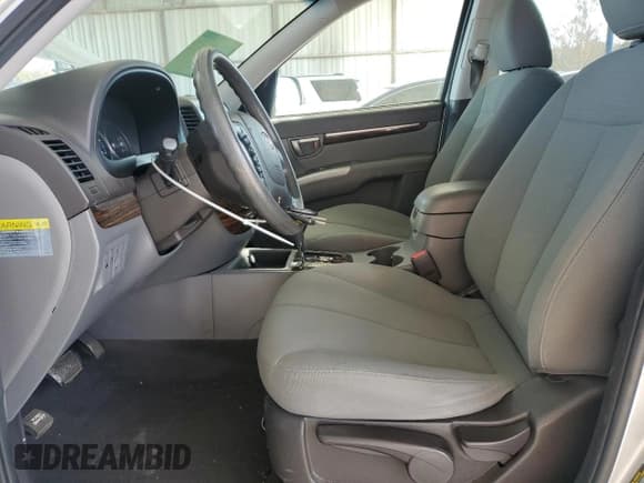 ✅ 2012 Hyundai Santa Fe GLS • VIN: 5XYZG3AB2CG126668 • Lot: 82883974. Listed on Copart with 150,570 mi. Free auction sales archive from the USA and detailed vehicle history report at DreamBid. Image 7.