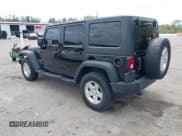 ✅ 2018 Jeep Wrangler Unlimited Sport S • VIN: 1C4HJWDG6JL921181 • Lot: 42096997. Wystawiony na IAAI z przebiegiem 81 061 mil. Bezpłatny archiwum sprzedaży aukcyjnych z USA i szczegółowy raport historii pojazdu na DreamBid. Zdjęcie 3.