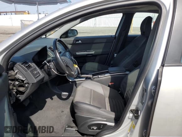 ✅ 2010 Volvo S40 • VIN: YV1390MS5A2497688 • Lot: 81965095. Listed on Copart with 161,691 mi. Free auction sales archive from the USA and detailed vehicle history report at DreamBid. Image 7.