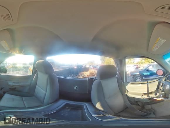 ✅ 2007 Chevrolet Silverado 2500HD Work Truck • VIN: 1GCHC24K67E539771 • Lot: 71622395. Wystawiony na Copart z przebiegiem 160 011 mil. Bezpłatny archiwum sprzedaży aukcyjnych z USA i szczegółowy raport historii pojazdu na DreamBid. Zdjęcie 14.