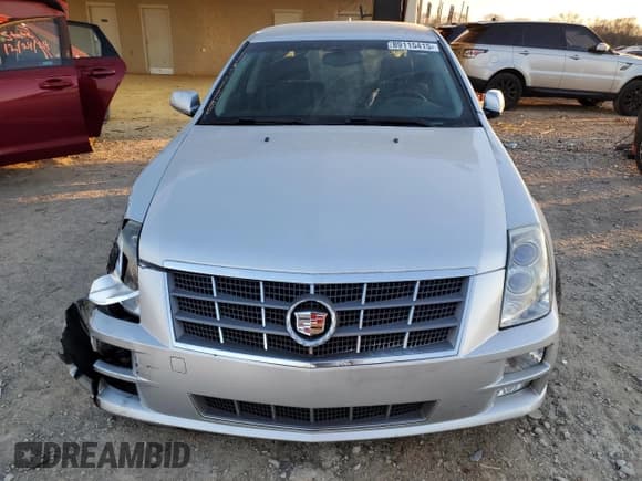 ✅ 2009 Cadillac STS AWD • VIN: 1G6DA67V490141477 • Lot: 89115415. Wystawiony na Copart z przebiegiem 129 599 mil. Bezpłatny archiwum sprzedaży aukcyjnych z USA i szczegółowy raport historii pojazdu na DreamBid. Zdjęcie 5.