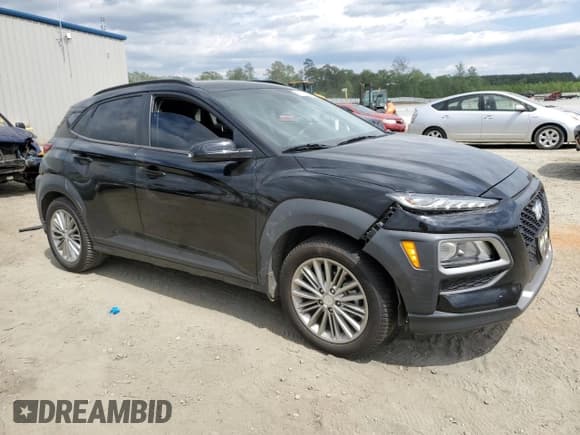 ✅ 2020 Hyundai Kona SEL Plus • VIN: KM8K62AA8LU451583 • Лот: 52090554. Опубликован ранее на Copart с пробегом 46 285 миль. Бесплатный доступ к архиву аукционных продаж из США и подробный отчёт об истории автомобиля на DreamBid. Изображение 4.