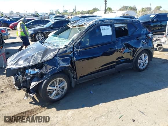 ✅ 2019 Nissan Kicks SV • VIN: 3N1CP5CU5KL470456 • Lot: 43466282. Listed on IAAI with 69,535 mi. Free auction sales archive from the USA and detailed vehicle history report at DreamBid. Image 18.
