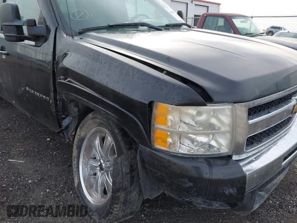 ✅ 2011 Chevrolet Silverado 1500 LT • VIN: 3GCPKSE33BG191046 • Лот: 43849954. Опубликован ранее на IAAI с пробегом 220 466 миль. Бесплатный доступ к архиву аукционных продаж из США и подробный отчёт об истории автомобиля на DreamBid. Изображение 6.