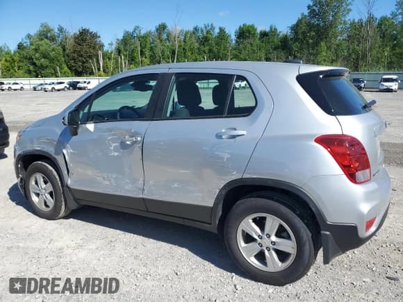 ✅ 2021 Chevrolet Trax LS • VIN: KL7CJNSB4MB342631 • Lot: 65263285. Listed on Copart with 22,447 mi. Free auction sales archive from the USA and detailed vehicle history report at DreamBid. Image 2.