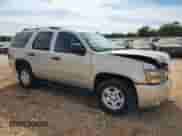 2007 Chevrolet Tahoe LS z VIN 1GNFC13067J203487, wystawiony jako Copart lot #69464065 z przebiegiem 239 918 mil mil oraz Szkoda całkowita • Salvage title. Historia ofert i sprzedaży dostępna na DreamBid. Obrazek 4.