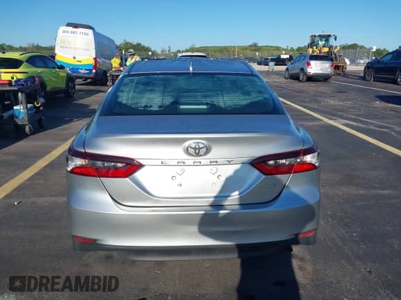 2023 Toyota Camry LE z VIN 4T1C11AK9PU144502, wystawiony jako IAAI lot #43307396 z przebiegiem 146 171 mil mil oraz . Historia ofert i sprzedaży dostępna na DreamBid. Obrazek 17.