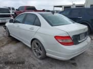 ✅ 2009 Mercedes-Benz C 300 Sport • VIN: WDDGF54X09R061672 • Lot: 42836653. Wystawiony na IAAI z przebiegiem 169 982 mil. Bezpłatny archiwum sprzedaży aukcyjnych z USA i szczegółowy raport historii pojazdu na DreamBid. Zdjęcie 3.