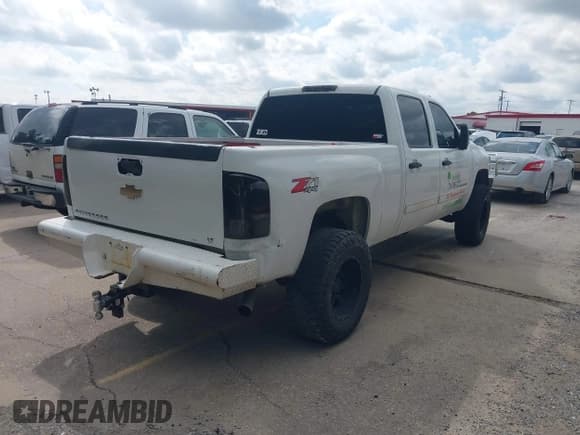 ✅ 2011 Chevrolet Silverado 2500HD LT • VIN: 1GC1KXCG1BF166141 • Лот: 42595450. Опубликован ранее на IAAI с пробегом 298 369 миль. Бесплатный доступ к архиву аукционных продаж из США и подробный отчёт об истории автомобиля на DreamBid. Изображение 4.