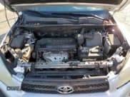 ✅ 2007 Toyota RAV4 • VIN: JTMZD33V275053221 • Lot: 91642995. Wystawiony na Copart z przebiegiem Nie podano. Bezpłatny archiwum sprzedaży aukcyjnych z USA i szczegółowy raport historii pojazdu na DreamBid. Zdjęcie 12.