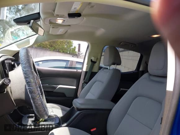 ✅ 2018 Chevrolet Colorado 2WD Work Truck • VIN: 1GCGSBEA3J1287240 • Lot: 42085886. Listed on IAAI with 76,720 mi. Free auction sales archive from the USA and detailed vehicle history report at DreamBid. Image 19.