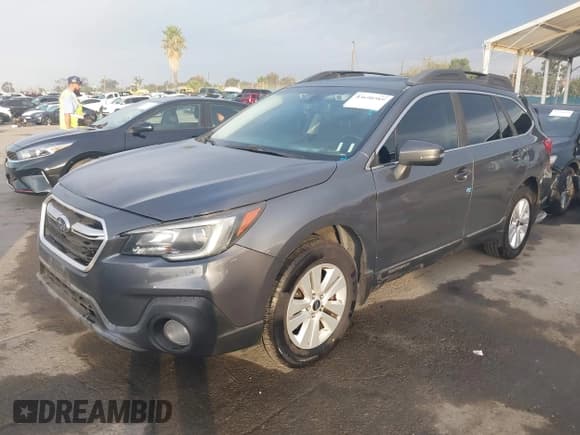✅ 2018 Subaru Outback Premium • VIN: 4S4BSAHCXJ3291092 • Lot: 43690389. Wystawiony na IAAI z przebiegiem 204 149 mil. Bezpłatny archiwum sprzedaży aukcyjnych z USA i szczegółowy raport historii pojazdu na DreamBid. Zdjęcie 2.