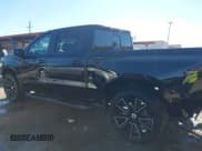 ✅ 2019 Chevrolet Silverado 1500 RST • VIN: 3GCUWDED7KG216185 • Lot: 43581654. Wystawiony na IAAI z przebiegiem 91 573 mil. Bezpłatny archiwum sprzedaży aukcyjnych z USA i szczegółowy raport historii pojazdu na DreamBid. Zdjęcie 15.