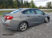 ✅ 2017 Chevrolet Cruze LT • VIN: 1G1BE5SM2H7160755 • Lot: 82277125. Wystawiony na Copart z przebiegiem 79 920 mil. Bezpłatny archiwum sprzedaży aukcyjnych z USA i szczegółowy raport historii pojazdu na DreamBid. Zdjęcie 3.